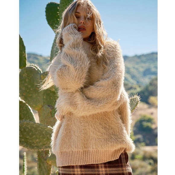And The Why Sweaters - Women Fuzzy Pullover Sweater Oatmeal Cozy Chic Boho Sweater